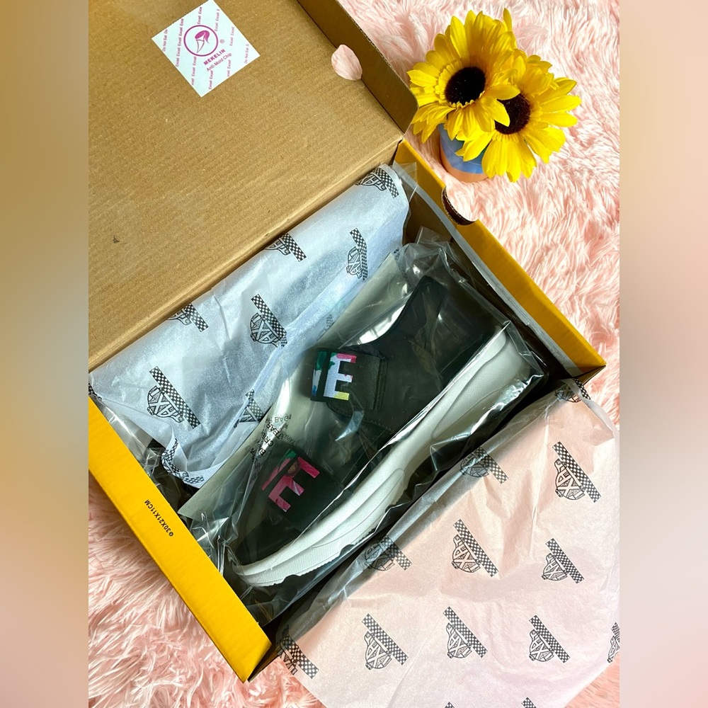 NIB SPORTY SANDALS MULTICOLOR - Picture 4 of 10
